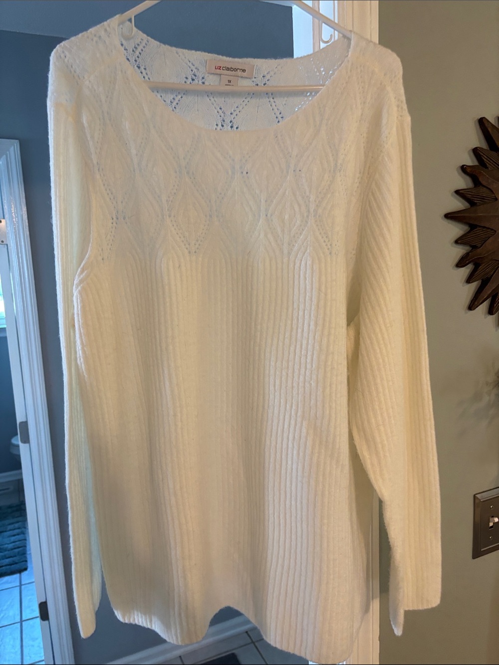 Liz Claiborne Cream Knit Sweater - Long Sleeve Diamond Yoke